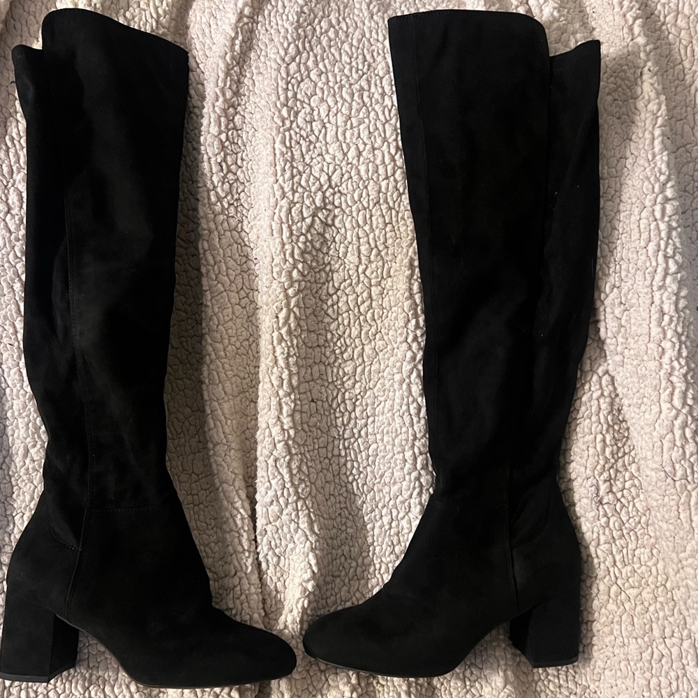 Elegant Black Knee-High Women's Boots